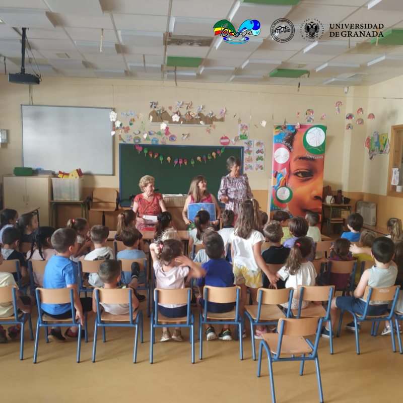 imagen niños en un aula imagen niños en un aula